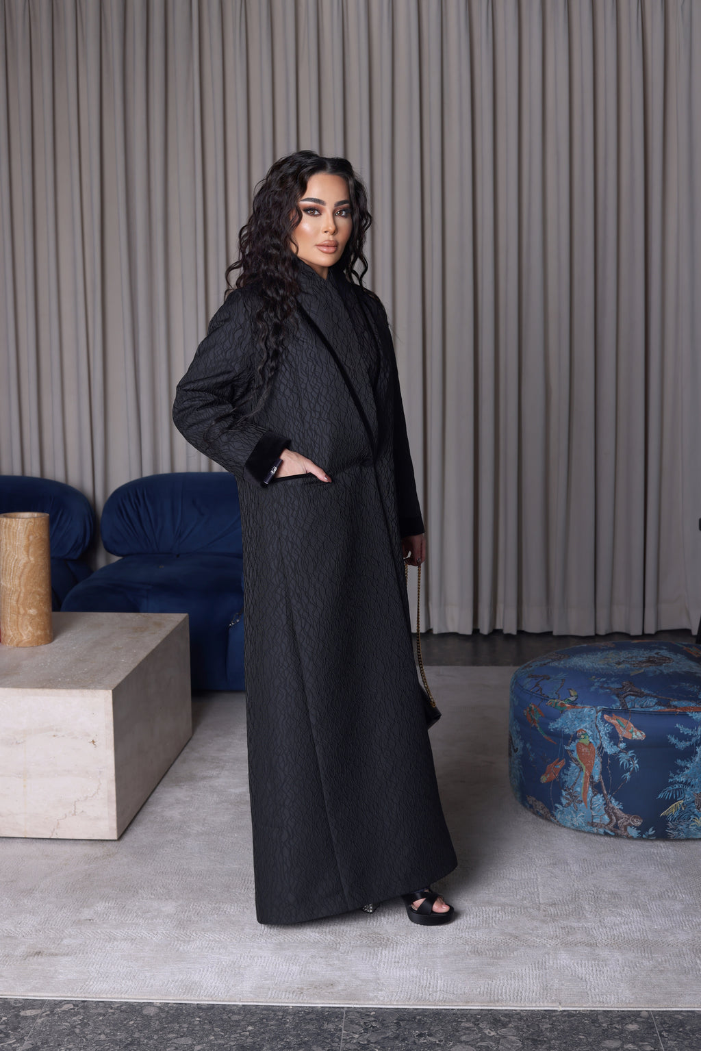 عباية الياقه