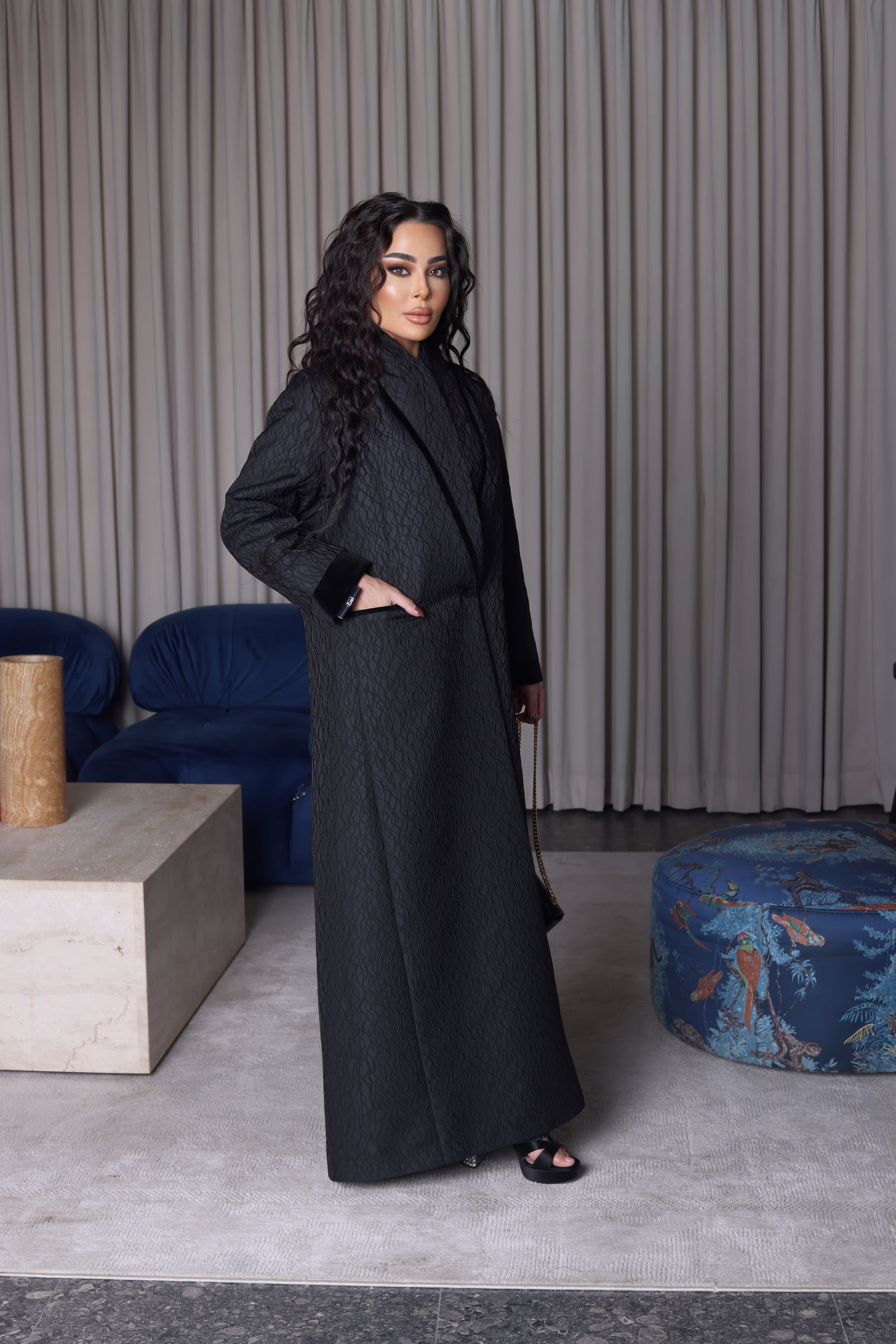 عباية الياقه