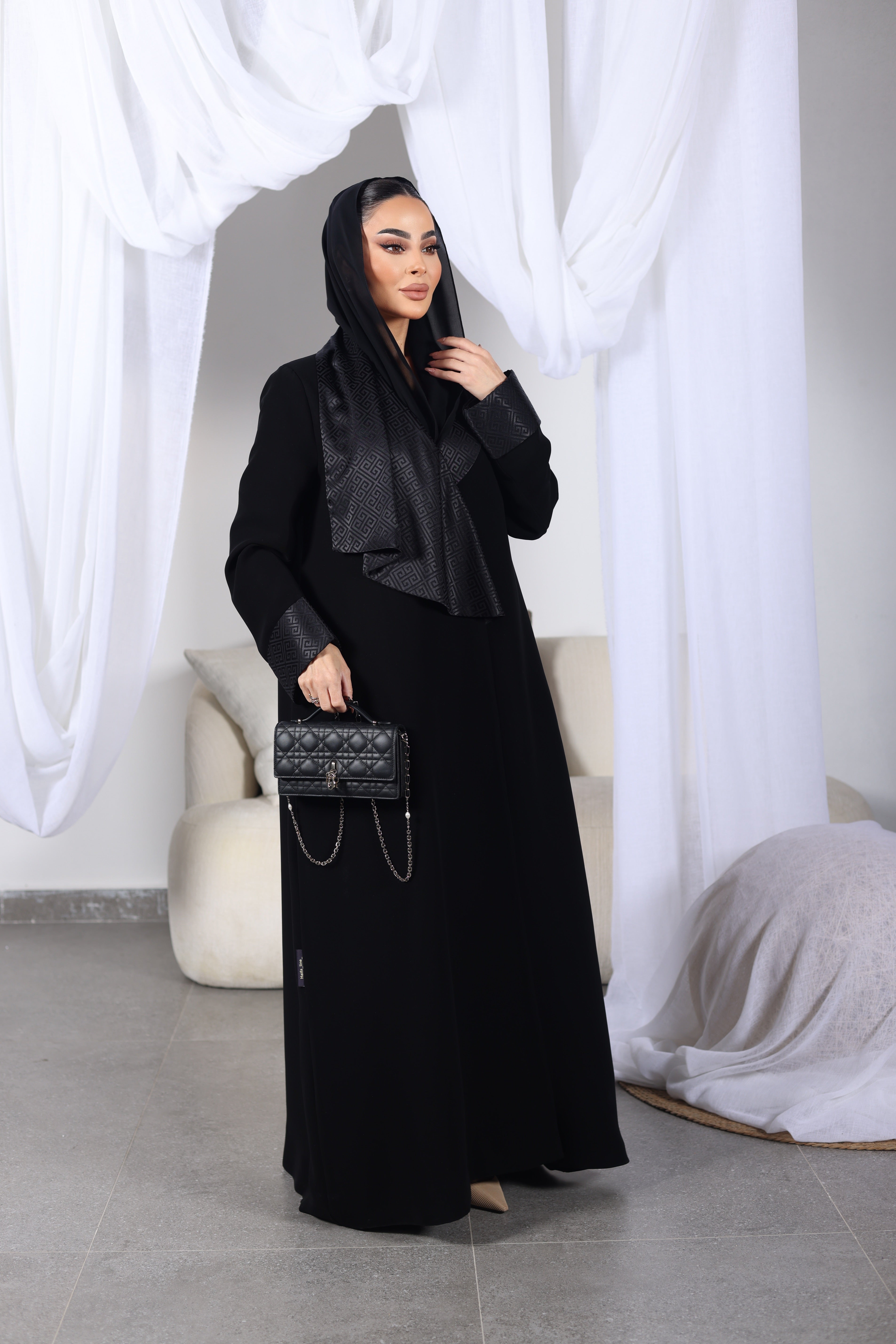 عباية جيفنشي