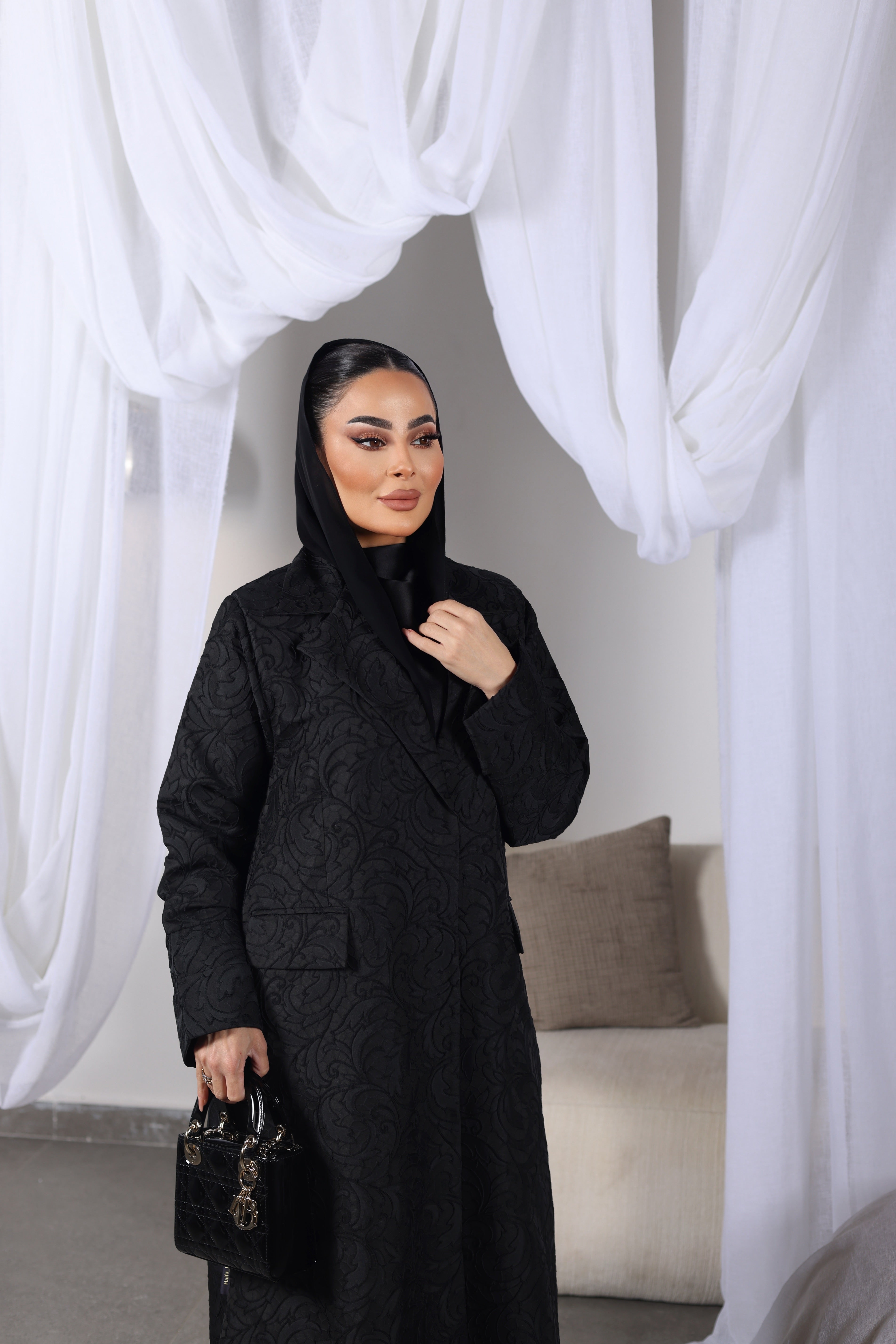 عباية طِراز