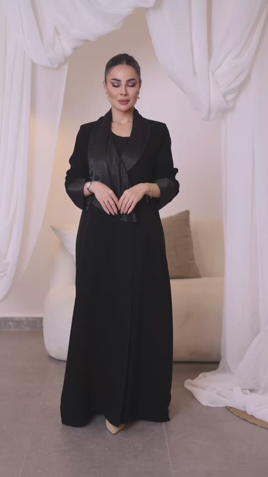 عباية جيفنشي