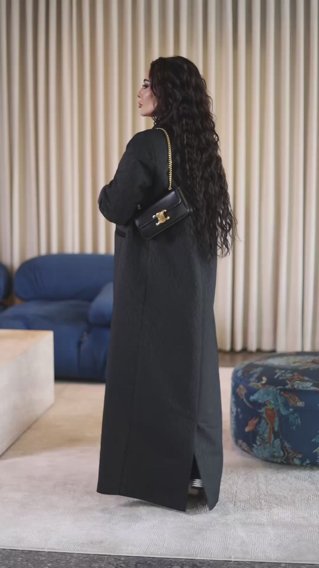 عباية الياقه