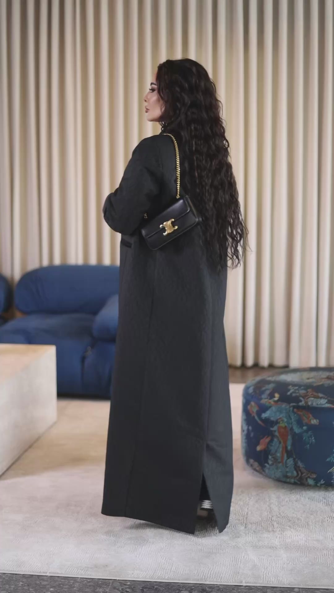 عباية الياقه
